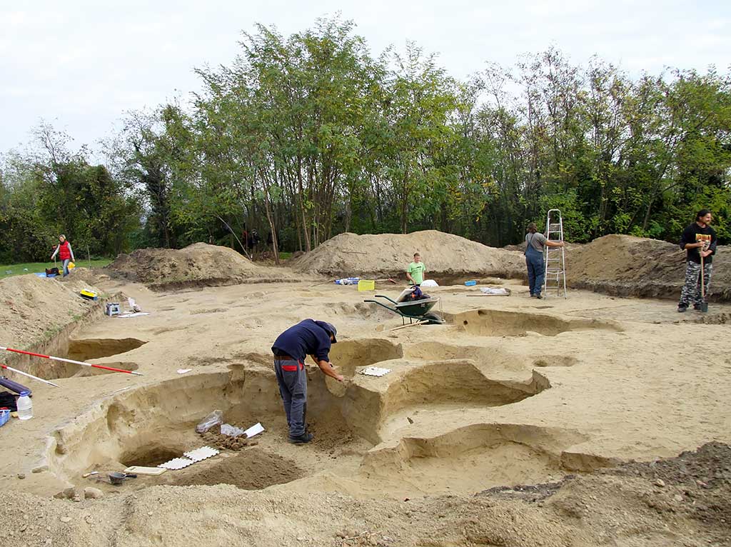 Batina - Archaeological excavations 2013 (Vukmanić 2013)
