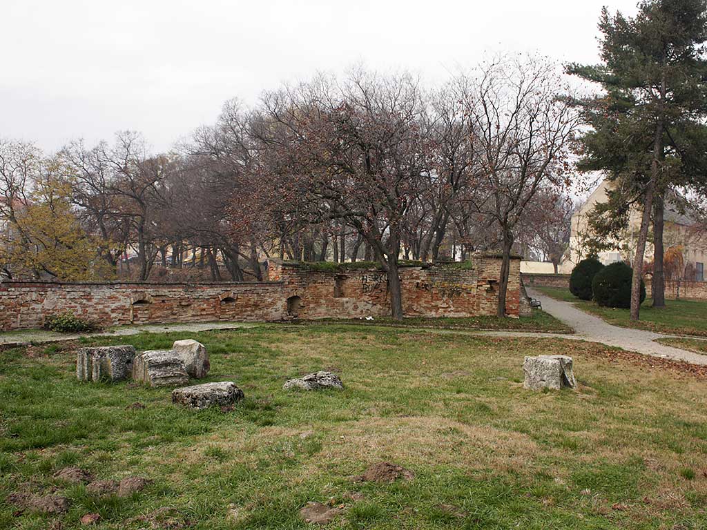 Ilok - Remains of Roman architecture (Vukmanić 2008)