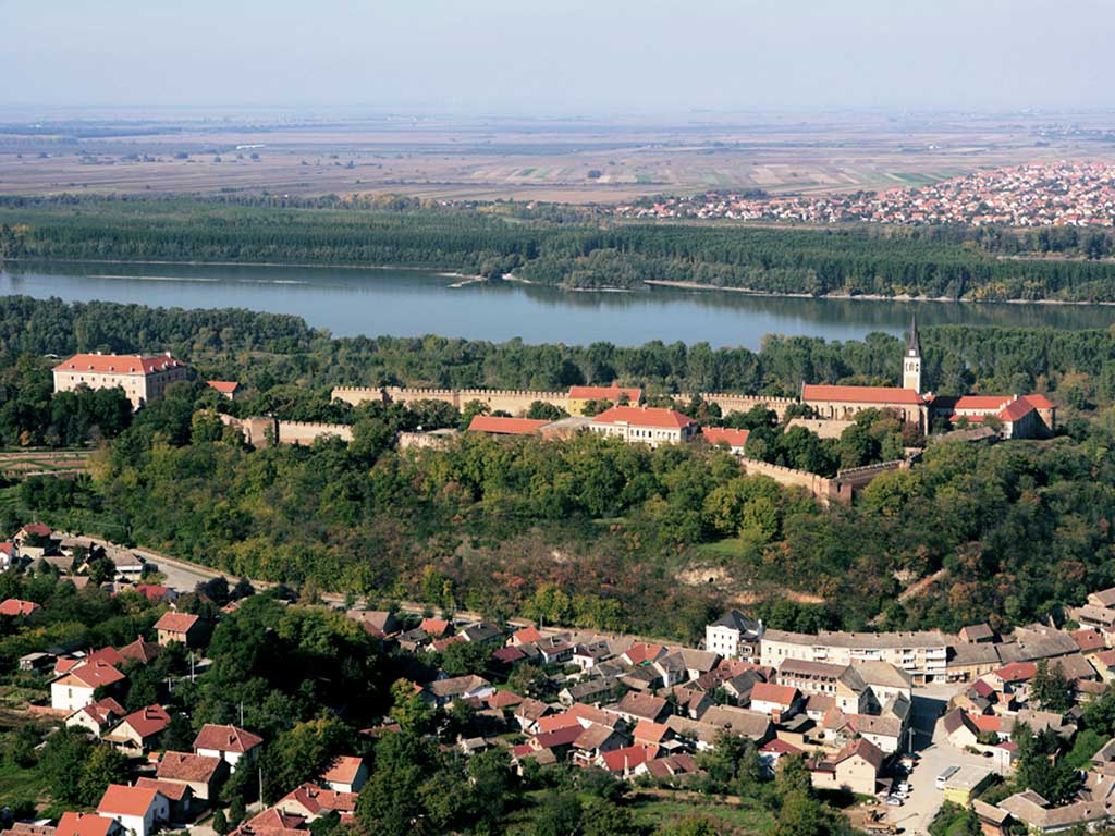 Ilok - The town of Ilok (Romulić 2007)