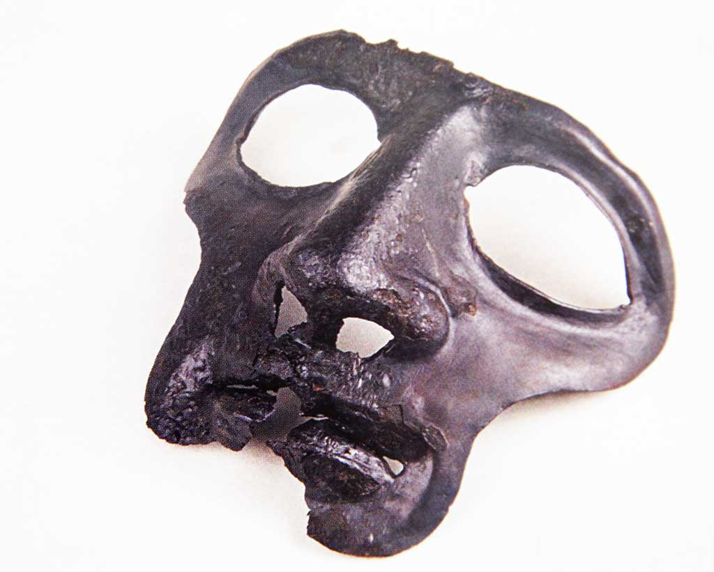 Sotin - Parade mask of the Roman helmet (Arheološki muzej u Zagrebu 2008)